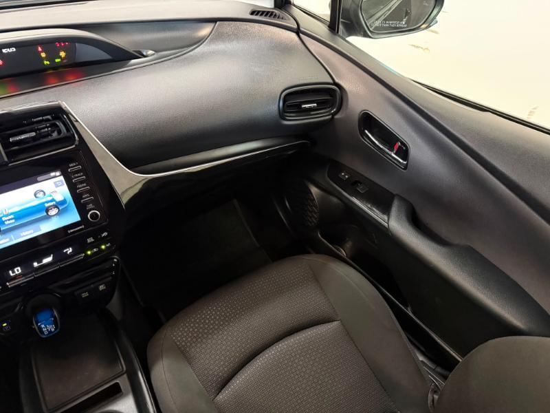 Toyota Prius LE 2022