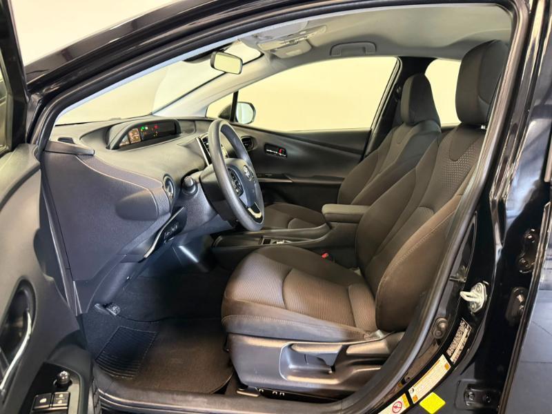 Toyota Prius LE 2022