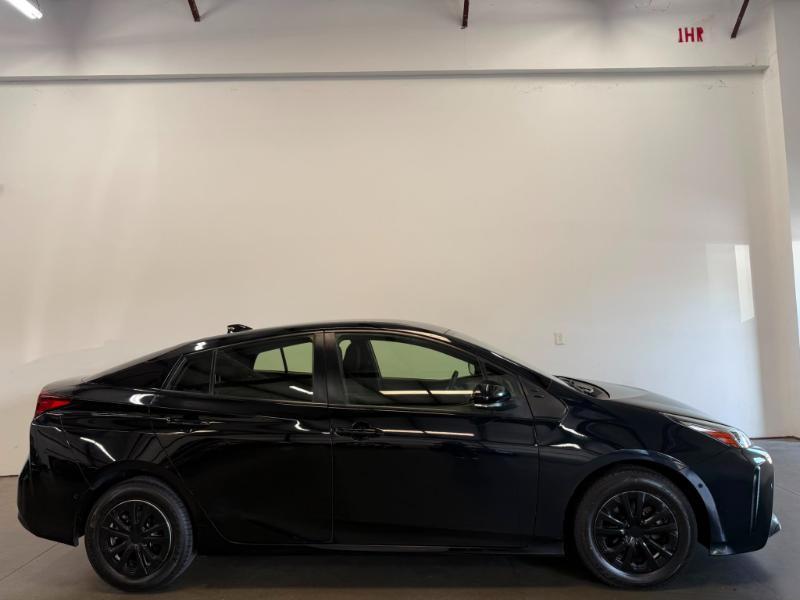 Toyota Prius LE 2022