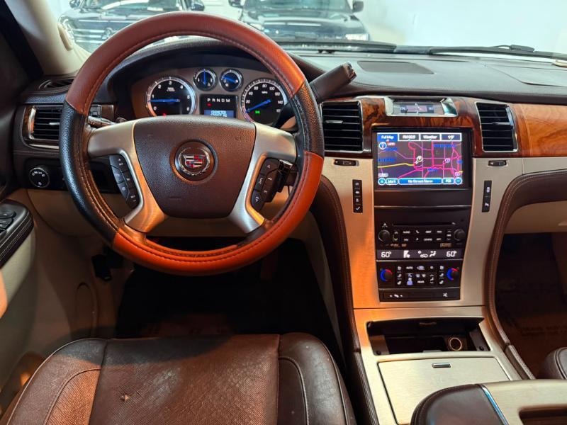 Cadillac Escalade Platinum 2WD 2014
