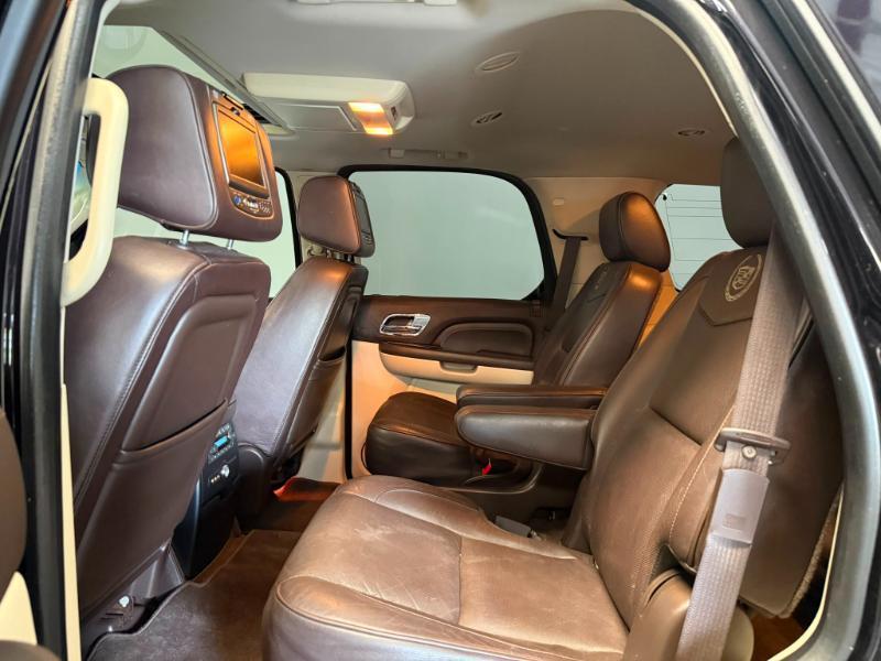 Cadillac Escalade Platinum 2WD 2014