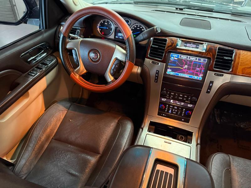 Cadillac Escalade Platinum 2WD 2014