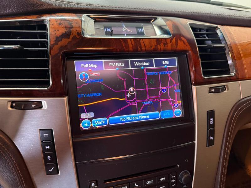 Cadillac Escalade Platinum 2WD 2014