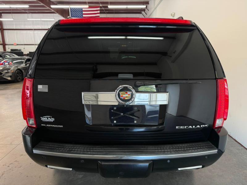 Cadillac Escalade Platinum 2WD 2014