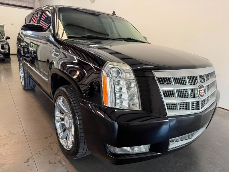 Cadillac Escalade Platinum 2WD 2014