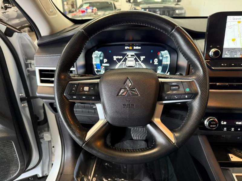 Mitsubishi Outlander SE 2WD 2024