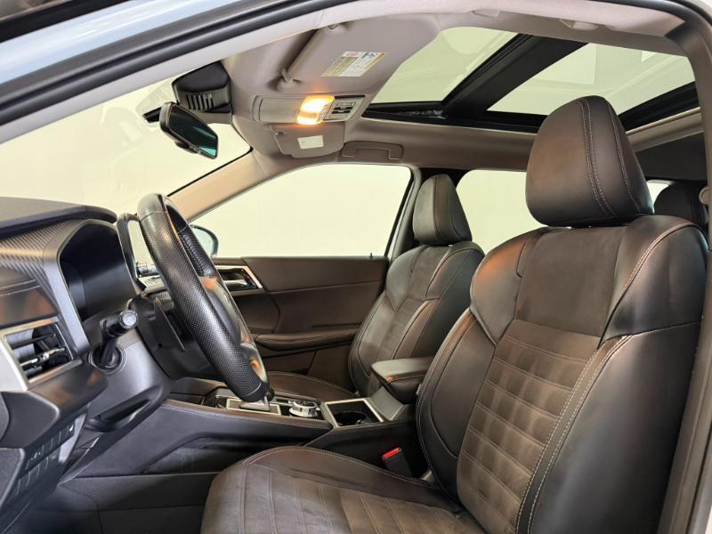 Mitsubishi Outlander SE 2WD 2024