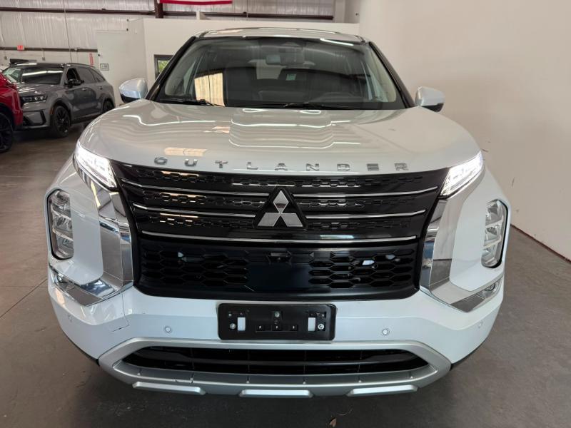 Mitsubishi Outlander SE 2WD 2024