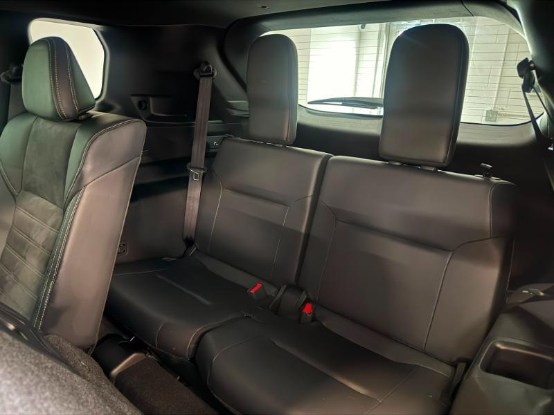 Mitsubishi Outlander  2023