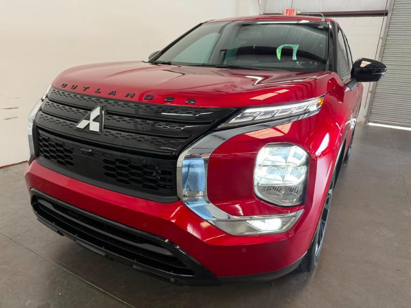 Mitsubishi Outlander  2023