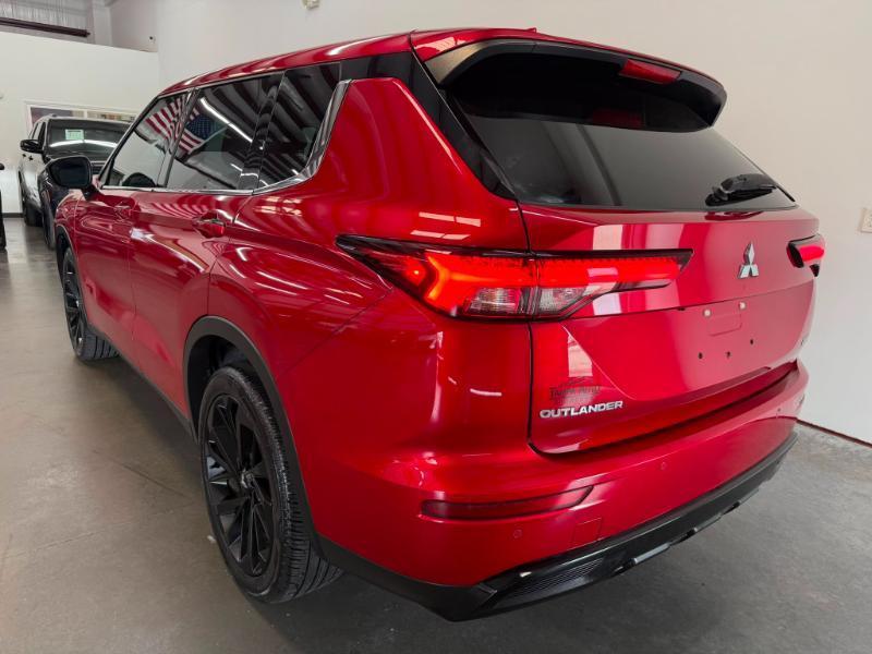 Mitsubishi Outlander  2023