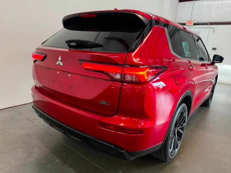Mitsubishi Outlander  2023