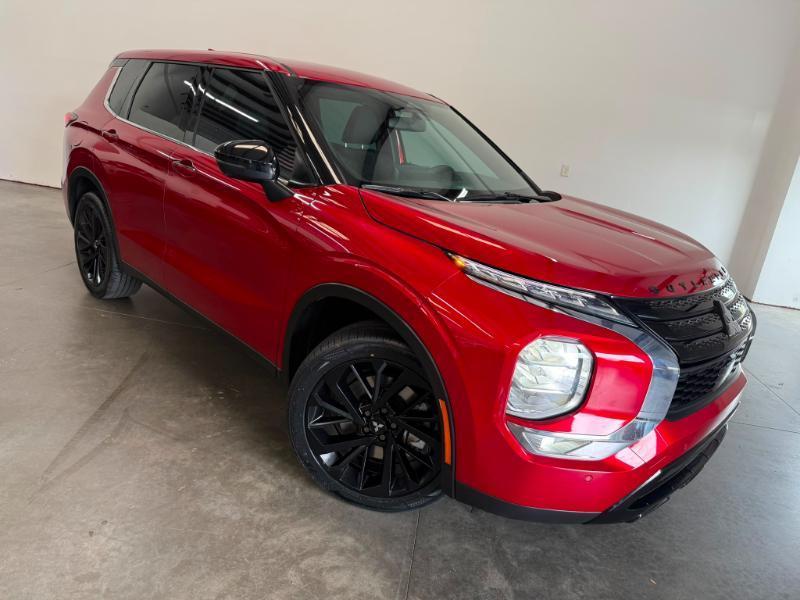 Mitsubishi Outlander  2023