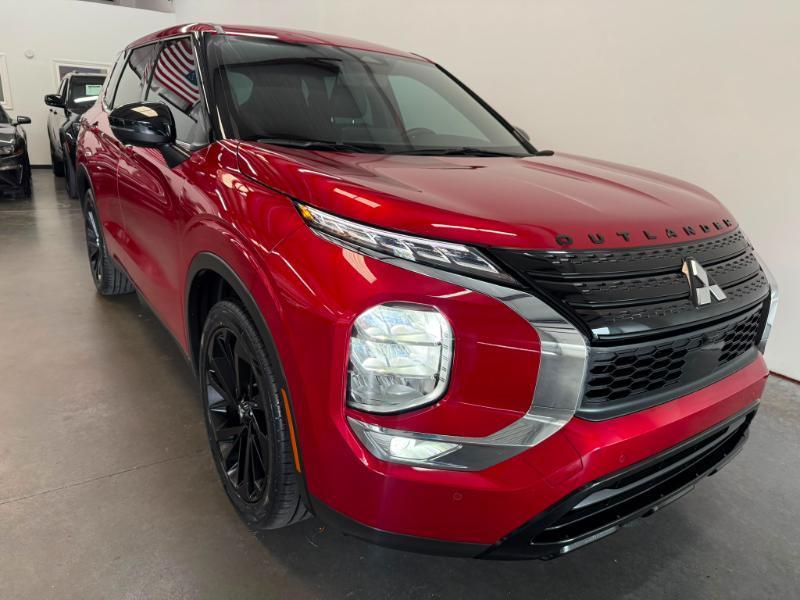 Mitsubishi Outlander  2023