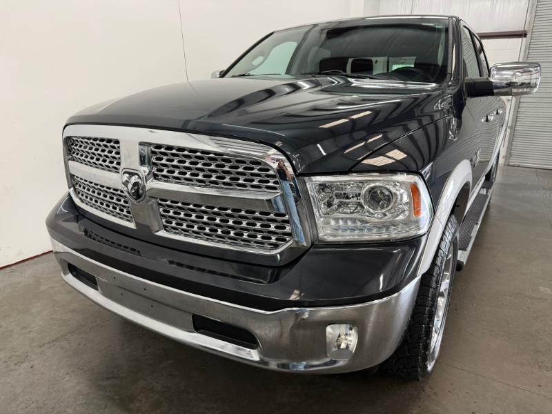 RAM 1500 Laramie Crew Cab LWB 4WD 2014