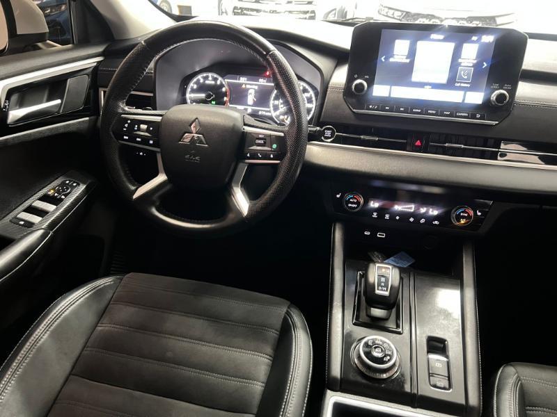 Mitsubishi Outlander SE 2WD 2023
