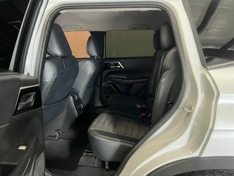 Mitsubishi Outlander SE 2WD 2023