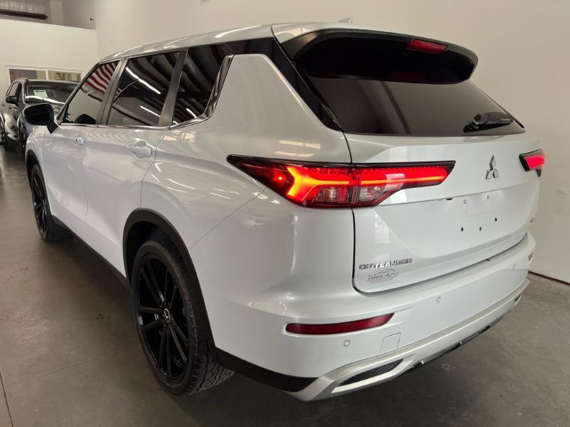 Mitsubishi Outlander SE 2WD 2023
