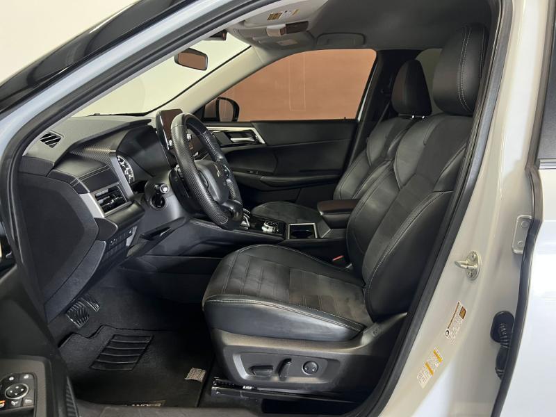 Mitsubishi Outlander SE 2WD 2023