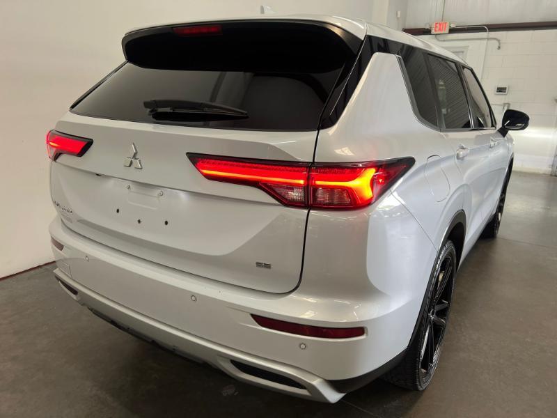 Mitsubishi Outlander SE 2WD 2023