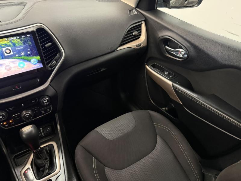 Jeep Cherokee Latitude FWD 2017