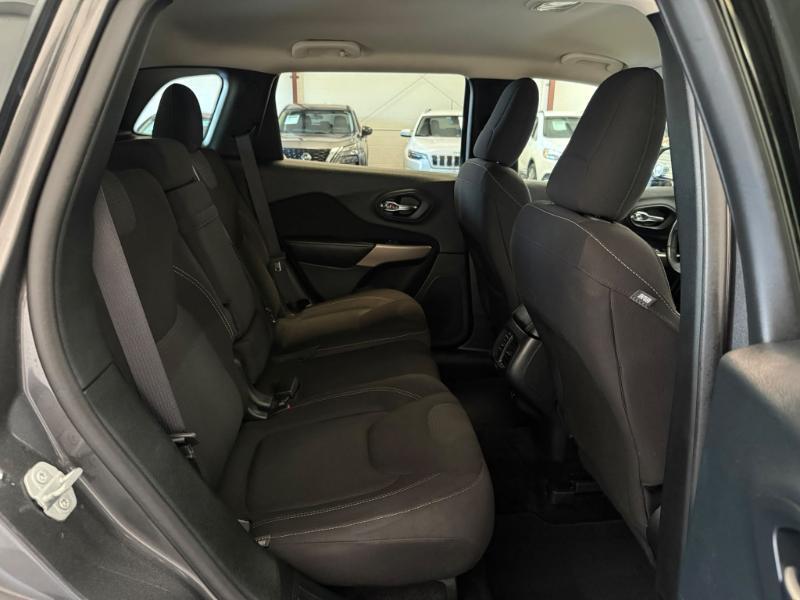 Jeep Cherokee Latitude FWD 2017