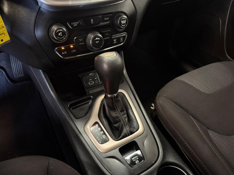 Jeep Cherokee Latitude FWD 2017