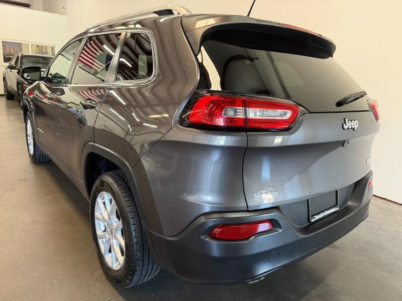 Jeep Cherokee Latitude FWD 2017