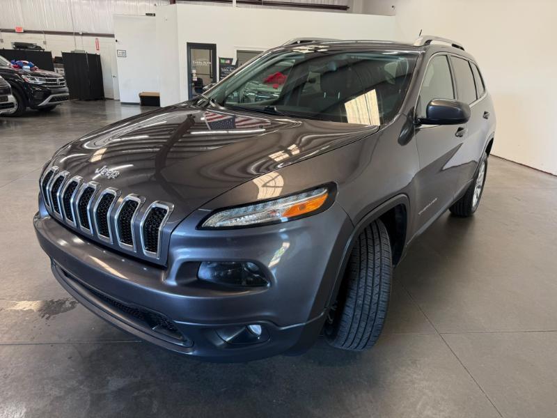 Jeep Cherokee Latitude FWD 2017