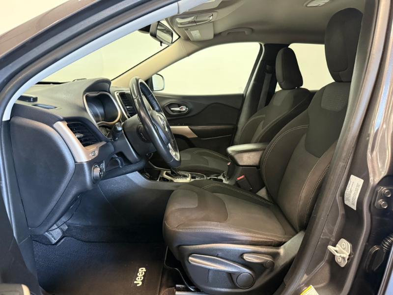 Jeep Cherokee Latitude FWD 2017