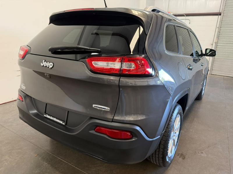 Jeep Cherokee Latitude FWD 2017