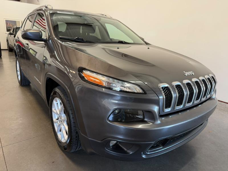 Jeep Cherokee Latitude FWD 2017