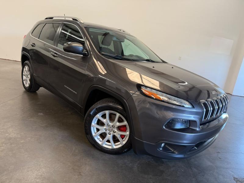 Jeep Cherokee Latitude FWD 2017