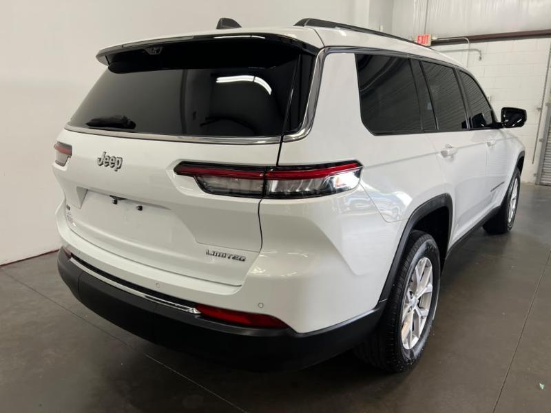 Jeep Grand Cherokee L Limited 2WD 2022
