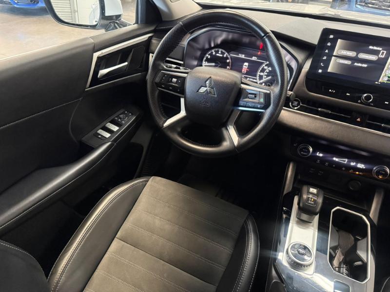Mitsubishi Outlander SE 2WD 2025