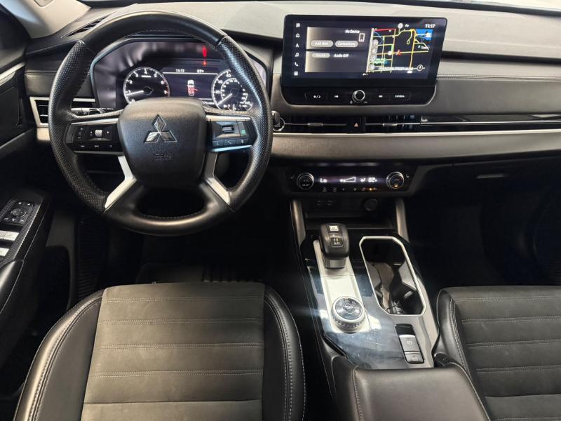 Mitsubishi Outlander SE 2WD 2025