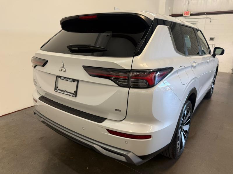 Mitsubishi Outlander SE 2WD 2025