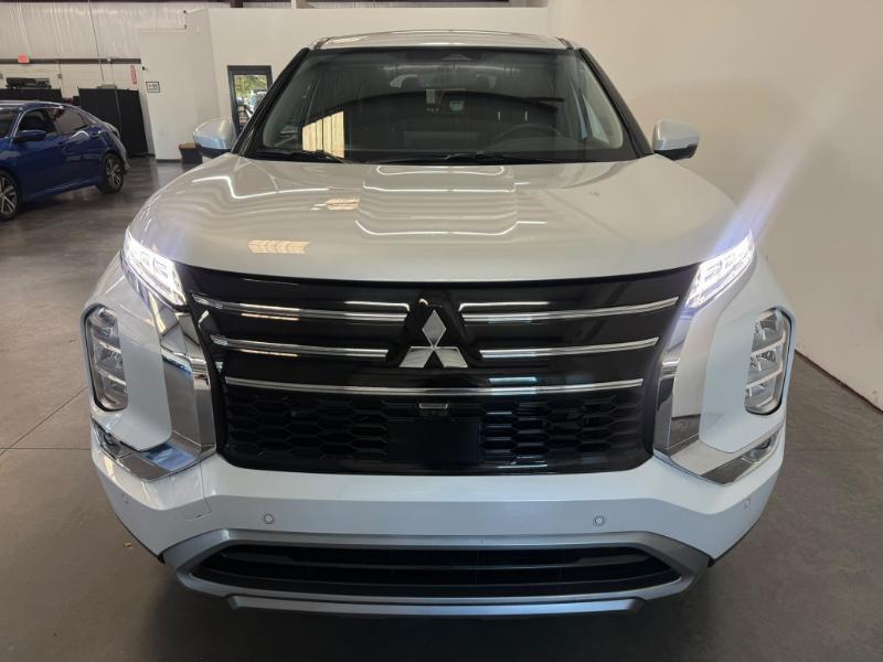 Mitsubishi Outlander SE 2WD 2025