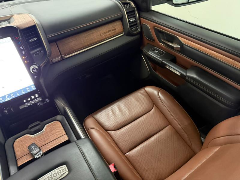 RAM 1500 Longhorn Crew Cab SWB 4WD 2022