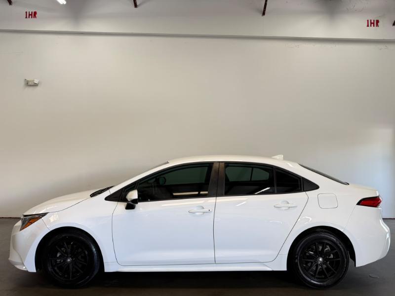 Toyota Corolla LE 2021