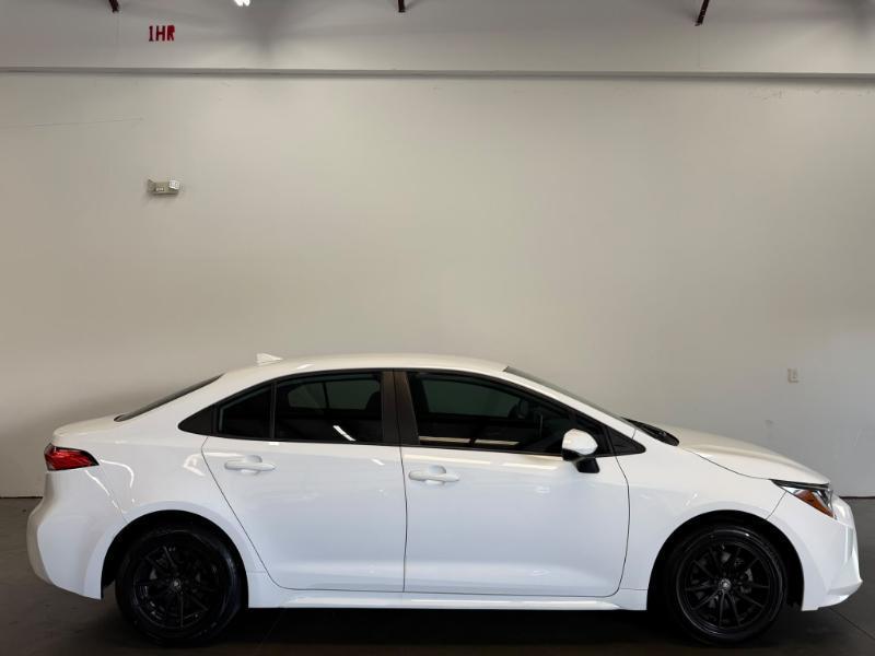 Toyota Corolla LE 2021