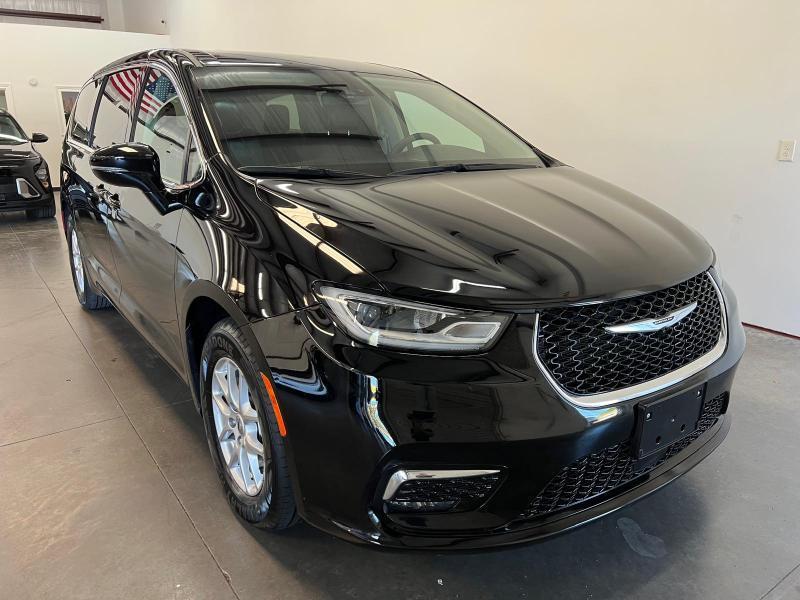 Chrysler Pacifica Touring L 2024