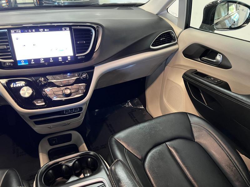 Chrysler Pacifica Touring L 2024