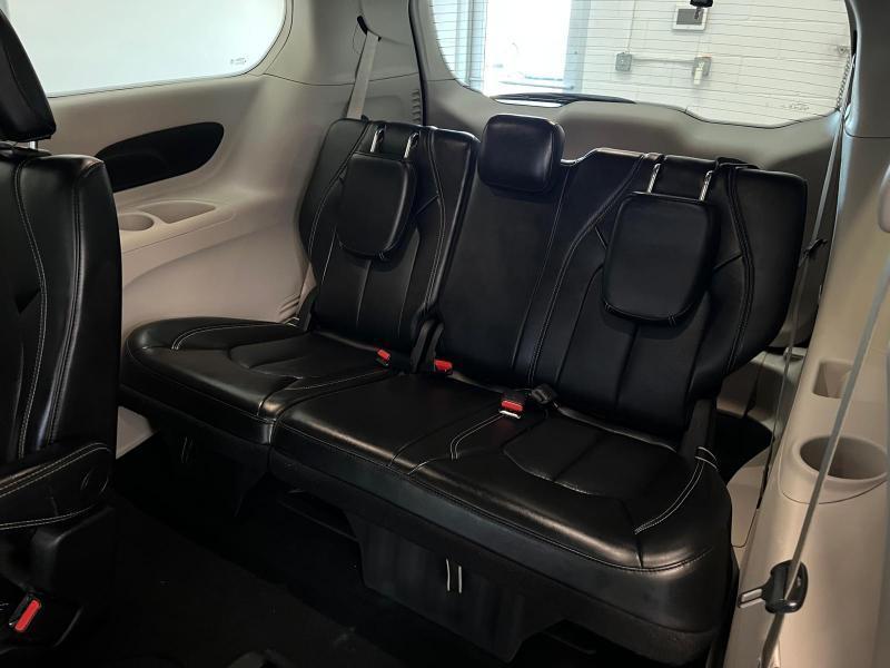 Chrysler Pacifica Touring L 2024