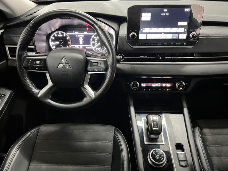 Mitsubishi Outlander SE 2WD 2023