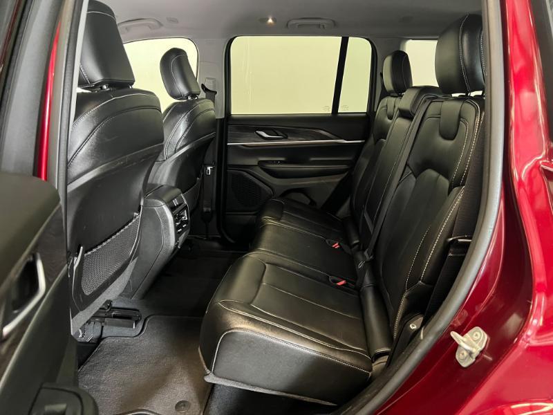 Jeep Grand Cherokee Limited 2WD 2023