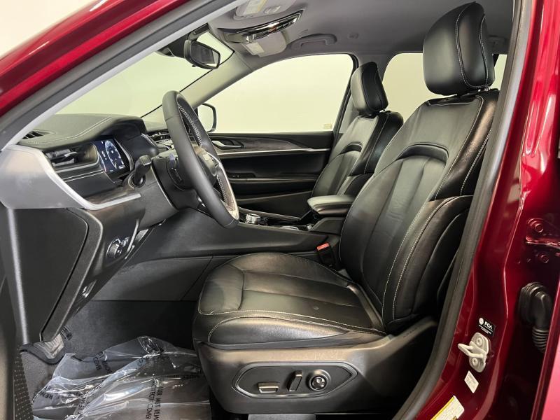 Jeep Grand Cherokee Limited 2WD 2023