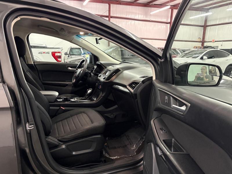 Ford Edge SE FWD 2016
