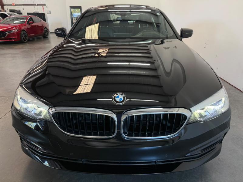 BMW 5-Series 530i 2019