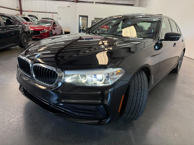 BMW 5-Series 530i 2019